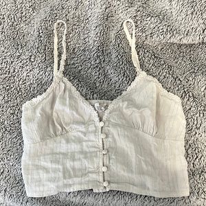 Ivy + Main daisy top